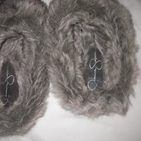 Jessica Simpson Slippers - Picture 6 of 8